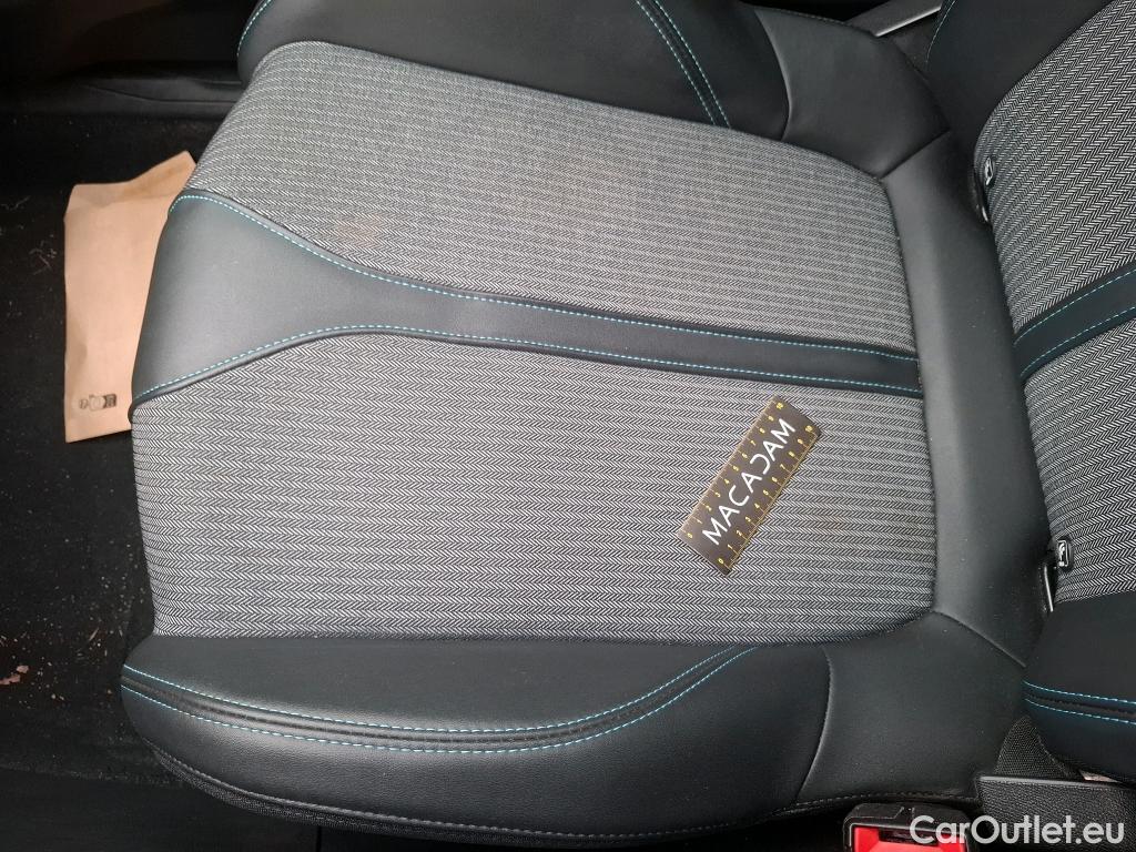  Peugeot  3008  Allure Pack 1.5 HDi 130CV BVA8 E6d #54