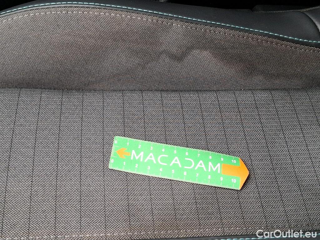  Peugeot  2008  Allure 1.5 HDi 130CV BVA8 E6d #35