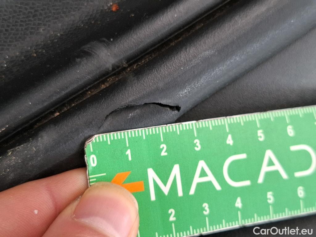  Peugeot  3008  Allure Pack 1.5 HDi 130CV BVA8 E6d #2