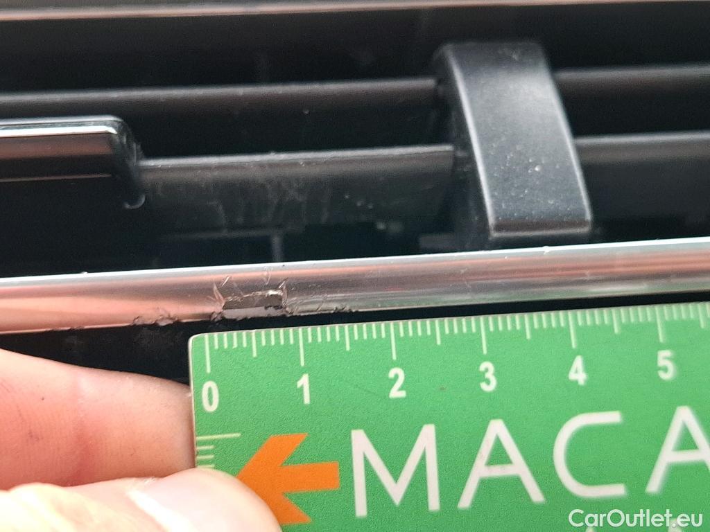  Peugeot  3008  Active Pack 1.5 HDi 130CV BVA8 E6d #2