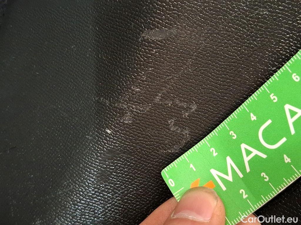  Peugeot  2008  Allure 1.5 HDi 130CV BVA8 E6d #21