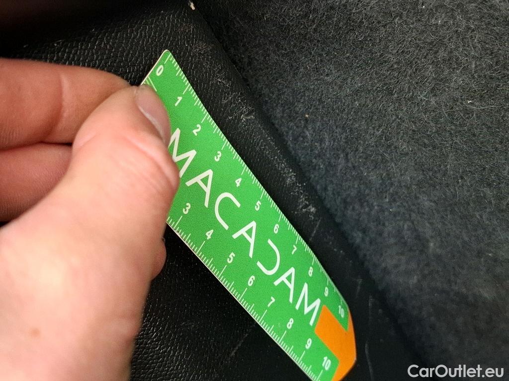  Peugeot  2008  Allure 1.5 HDi 130CV BVA8 E6d #17