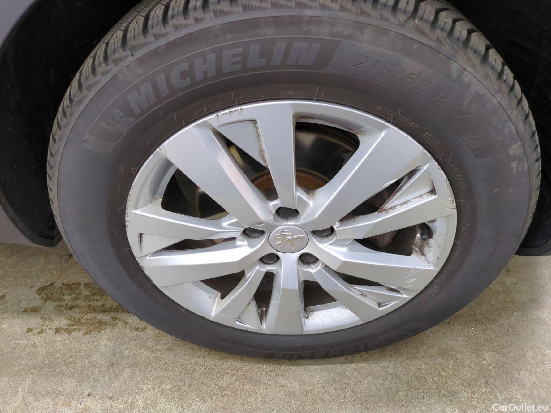  Peugeot  3008  Active Business 1.2 PureTech 130CV BVA8 E6d #3