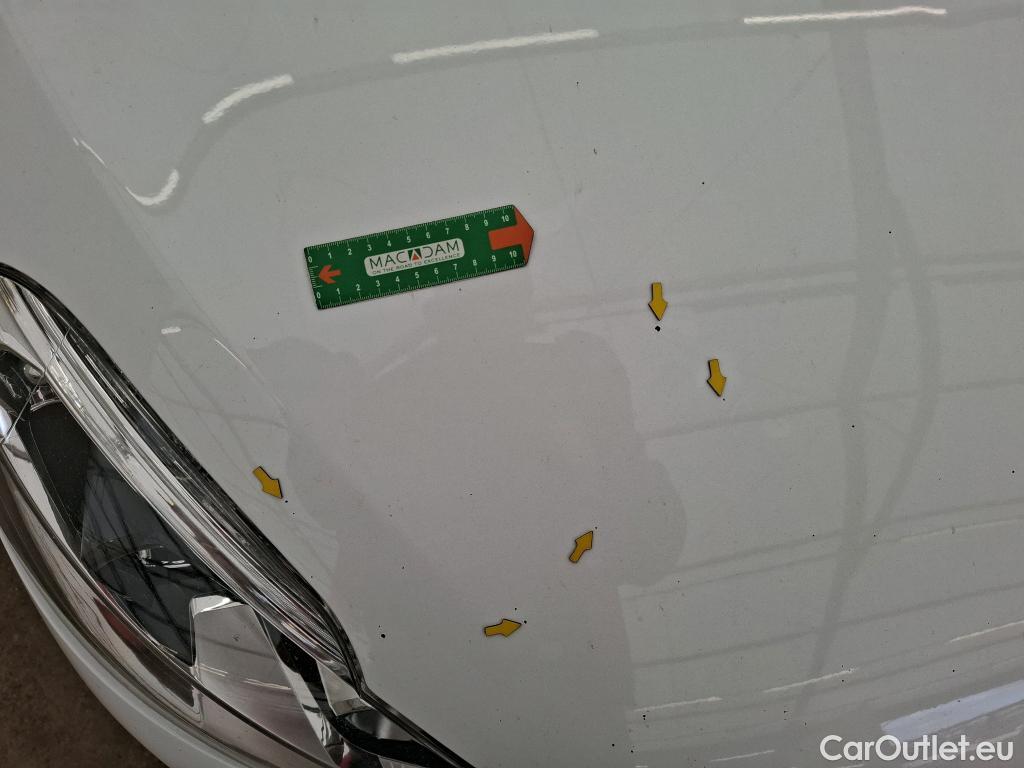  Peugeot  208 PEUGEOT  / 2015 / 5P / Berline &BLUEHDI 100 S&S ALLURE BUSINESS #8