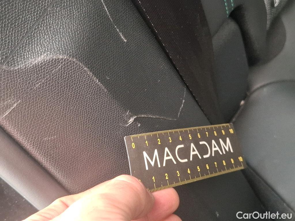  Peugeot  3008  Allure Pack 1.5 HDi 130CV BVA8 E6d #35