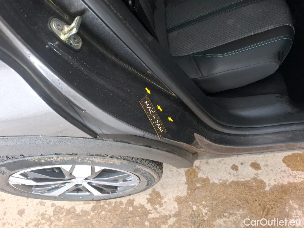  Peugeot  3008  II Allure Pack 1.5 HDi 130CV BVA8 E6d #6