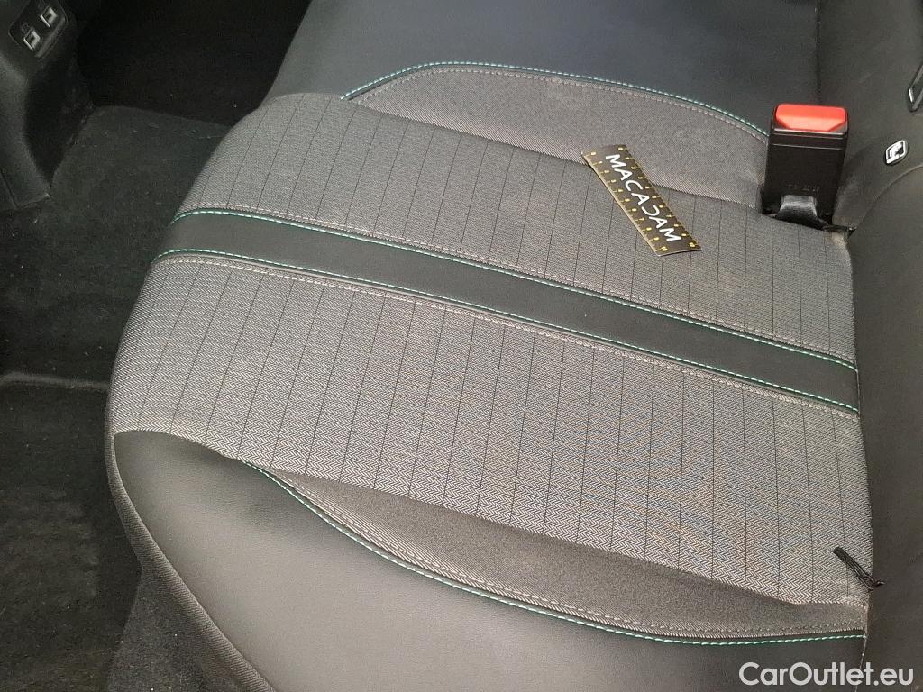  Peugeot  2008  Allure Pack 1.5 HDi 110CV BVM6 E6d #38