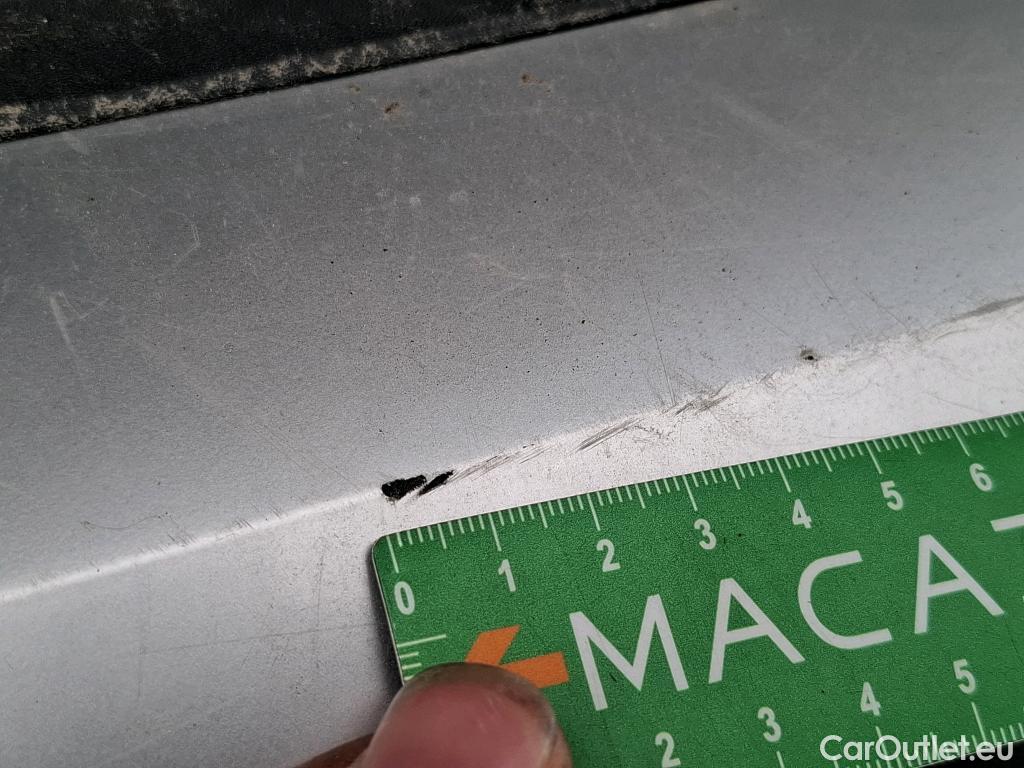  Peugeot  2008  Allure 1.5 HDi 130CV BVA8 E6d #32