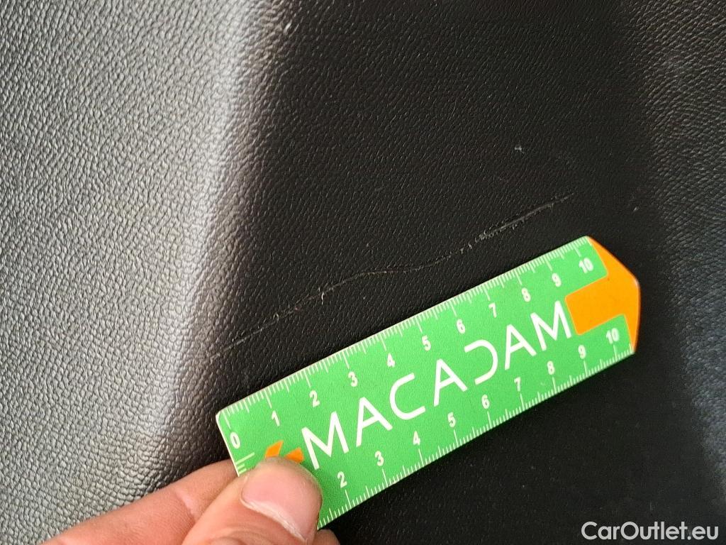  Peugeot  2008  Allure 1.5 HDi 130CV BVA8 E6d #15