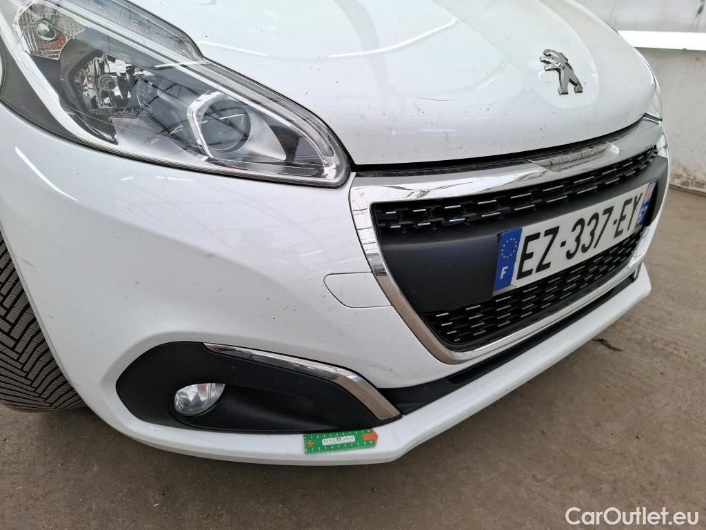  Peugeot  208 PEUGEOT  / 2015 / 5P / Berline &BLUEHDI 100 S&S ALLURE BUSINESS #11