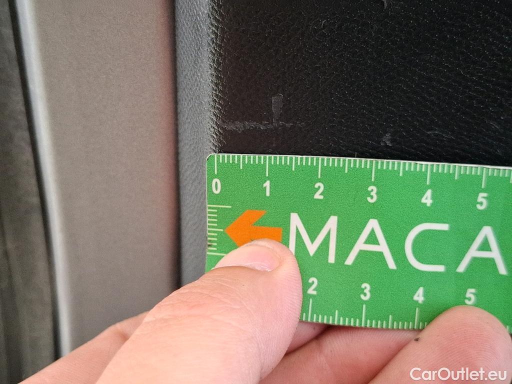  Peugeot  2008  Active Pack 1.5 HDi 110CV BVM6 E6d #9