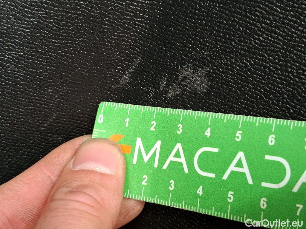  Peugeot  2008  Allure 1.5 HDi 130CV BVA8 E6d #22