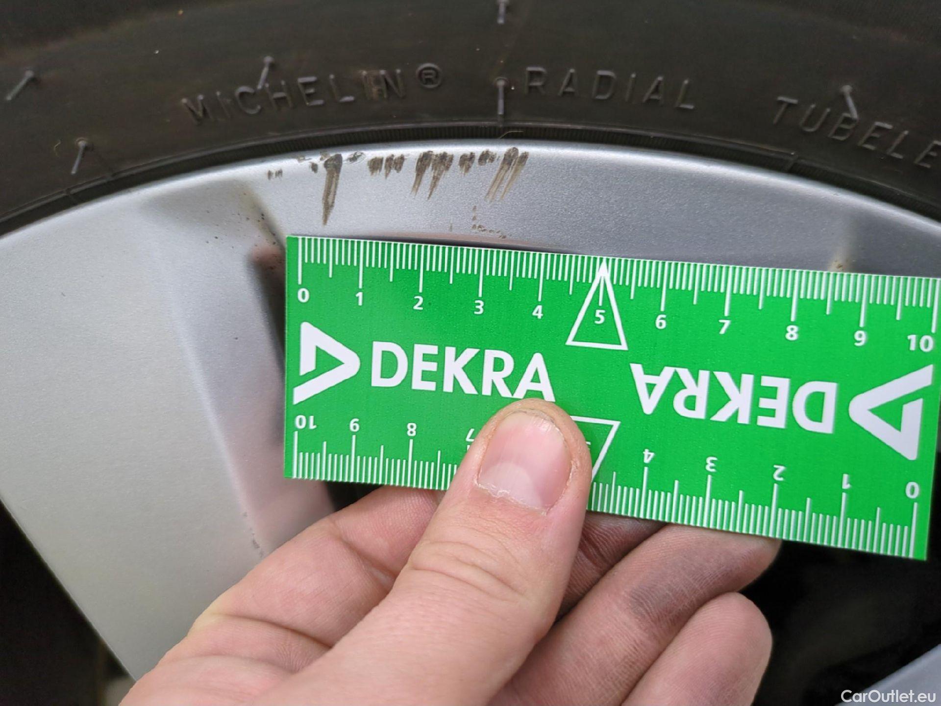  Peugeot  3008  Active Business 1.2 PureTech 130CV BVA8 E6d #8