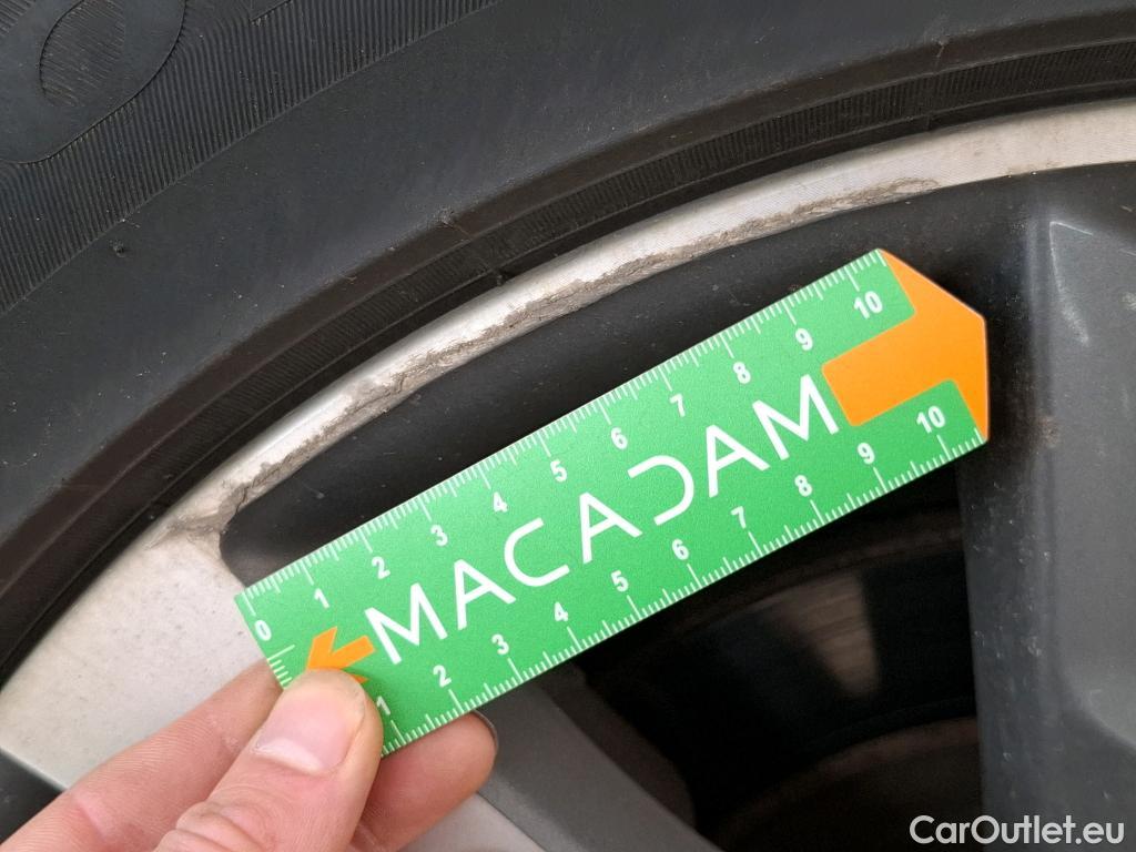  Peugeot  3008  Allure 1.5 HDi 130CV BVA8 E6d #17