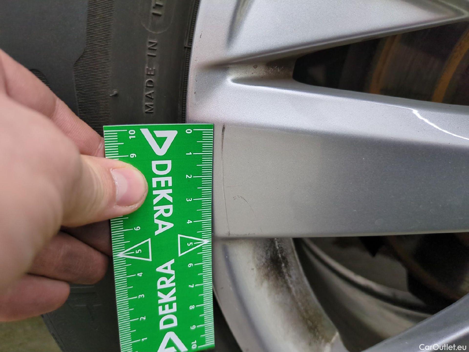  Peugeot  3008  Active Business 1.2 PureTech 130CV BVA8 E6d #23