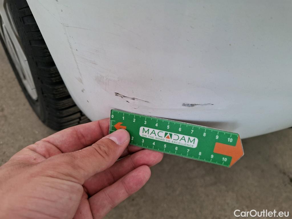  Peugeot  208 PEUGEOT  / 2015 / 5P / Berline &BLUEHDI 100 S&S ALLURE BUSINESS #17