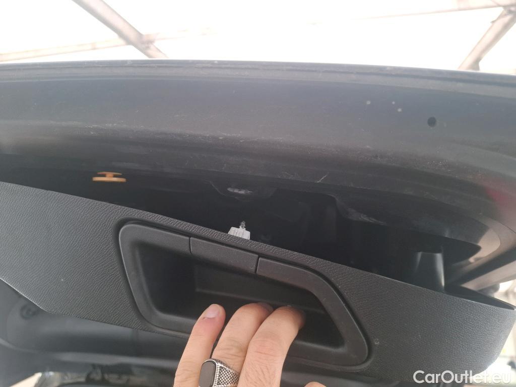  Peugeot  3008  Allure Pack 1.5 HDi 130CV BVA8 E6d #58