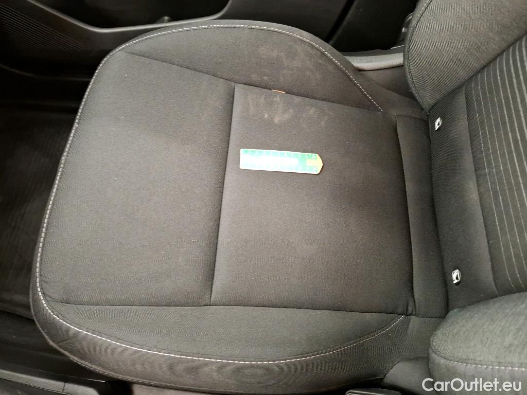  Renault  Captur RENAULT  / 2019 / 5P / SUV Business TCe 100 GPL -21 #27