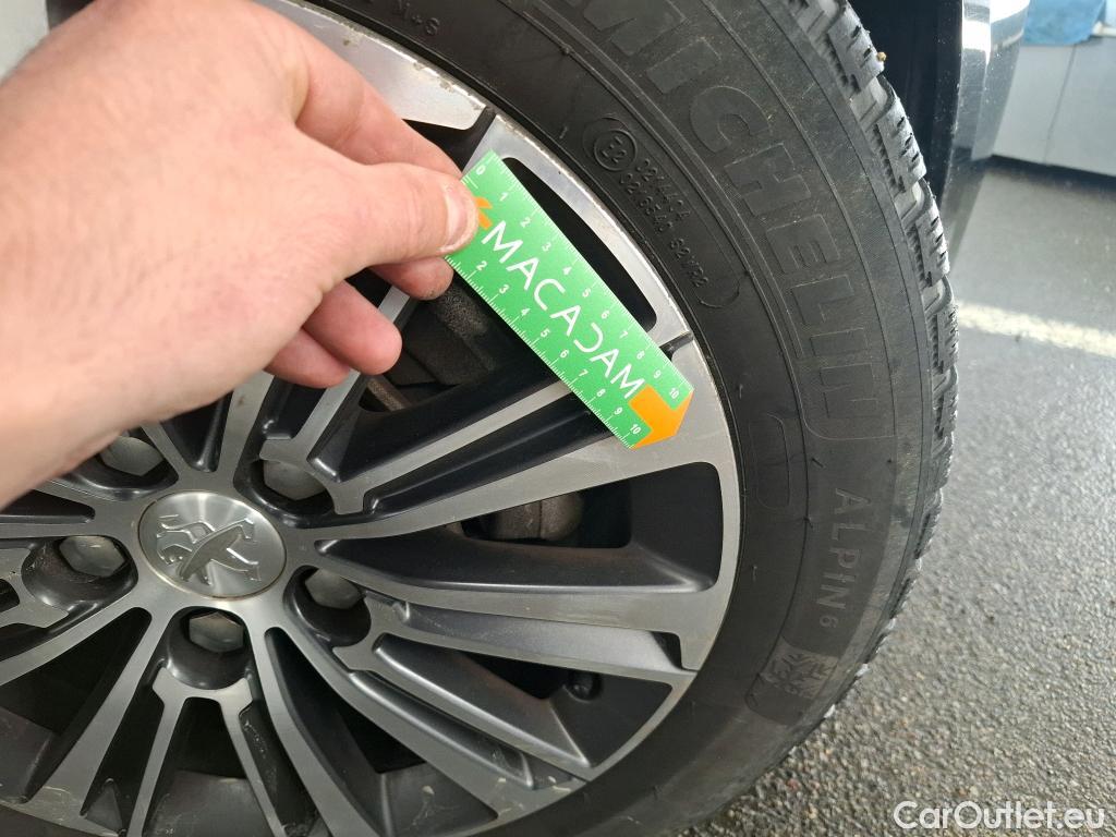  Peugeot  308  SW Allure Business 1.5 HDi 130CV BVA8 E6d #18