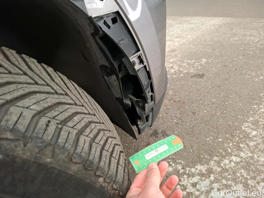  Renault  Captur RENAULT  / 2019 / 5P / SUV Business TCe 100 GPL -21 #13