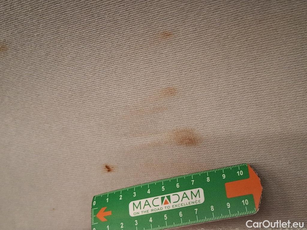  Renault  Captur RENAULT  / 2019 / 5P / SUV Business TCe 100 GPL -21 #3