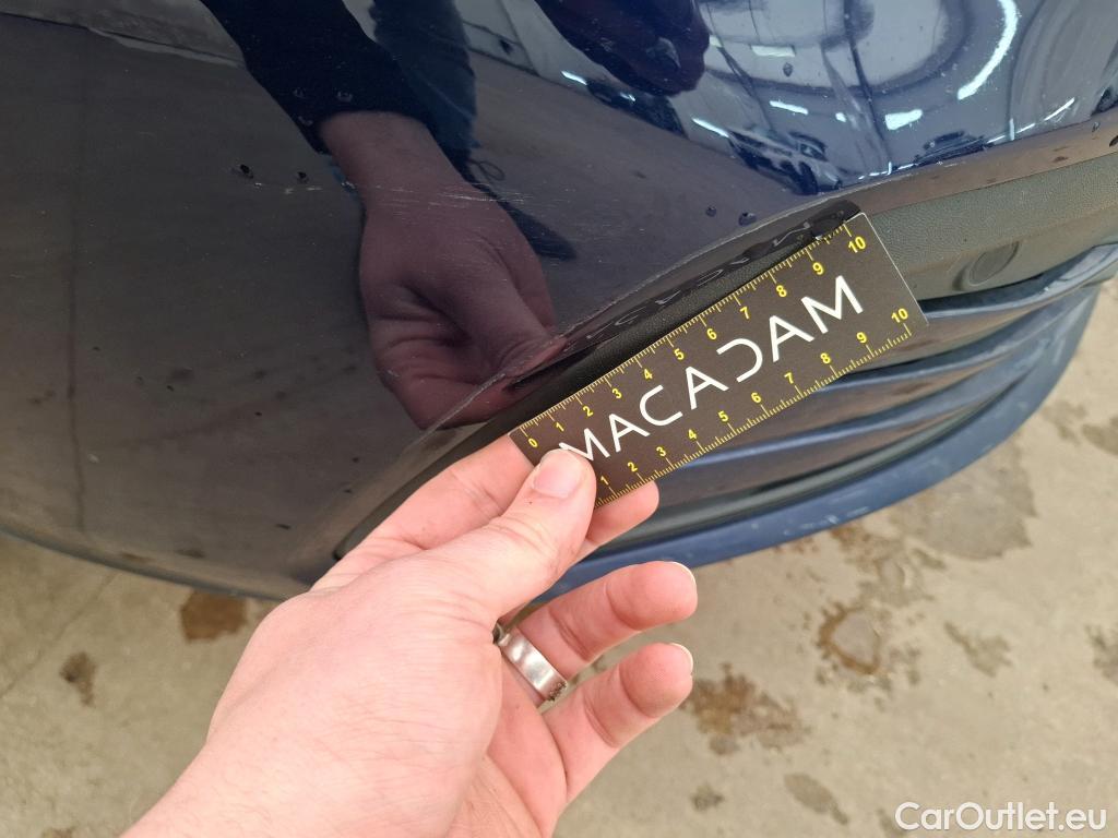  Volkswagen  Golf  VOLKSWAGEN / 2020 / 5P / Berline 2.0 TDI SCR 115 DSG7 Life Busi #8