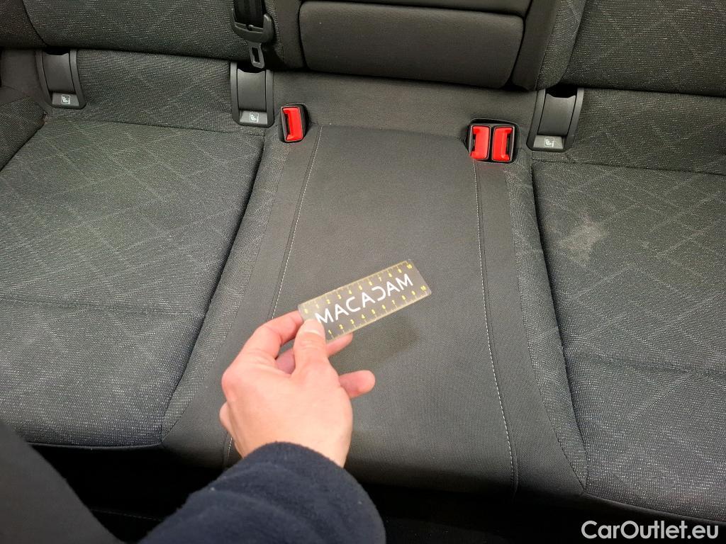  Volkswagen  Golf  VOLKSWAGEN / 2020 / 5P / Berline 1.0 eTSI OPF 110 DSG7 Life Business #25