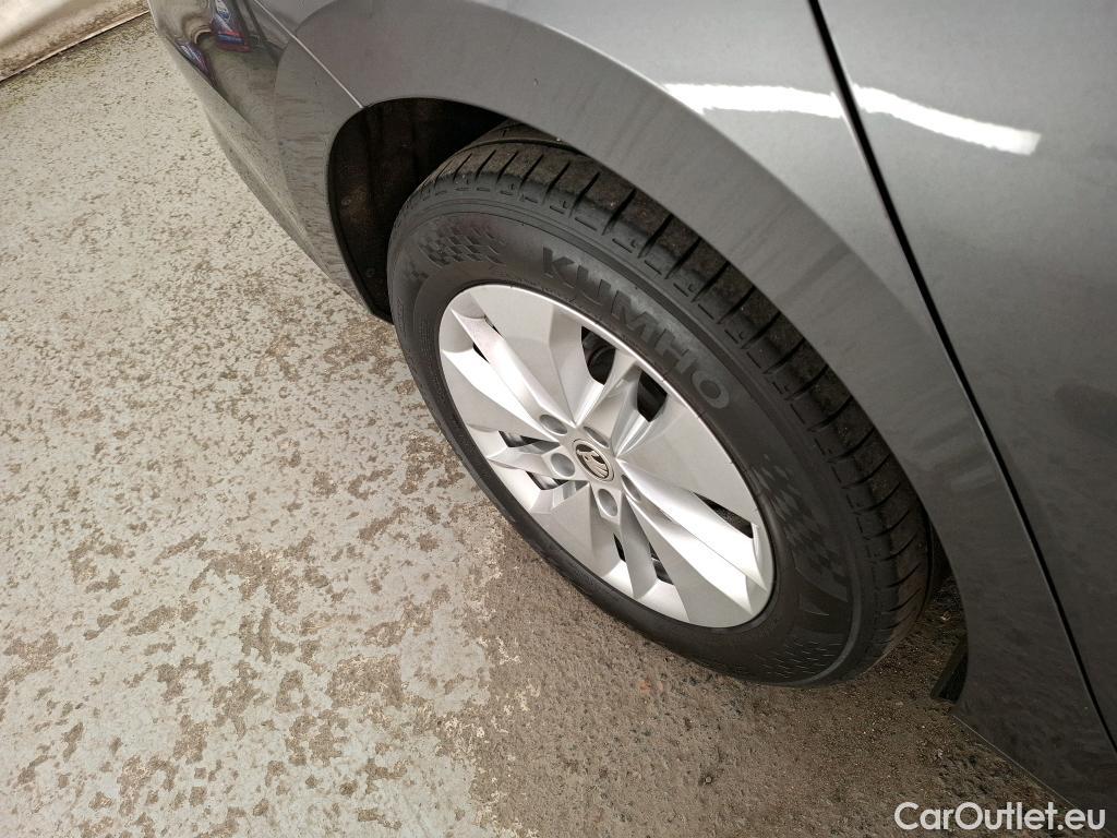  Skoda  Octavia  Break Business 2.0 TDI 115CV BVA7 E6d #8