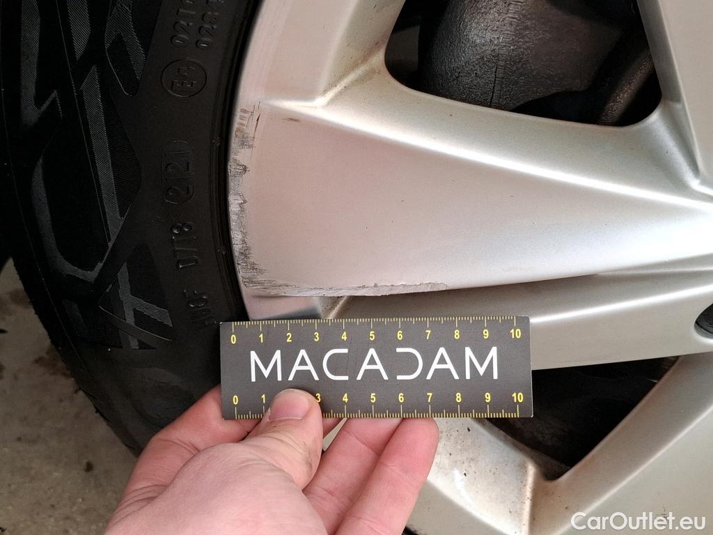  Volkswagen  Golf  VOLKSWAGEN / 2020 / 5P / Berline 2.0 TDI SCR 115 DSG7 Life Busi #22