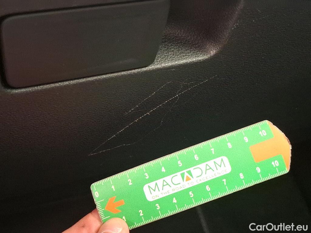  Volkswagen  Golf  VIII SW Life Plus 2.0 TDI 115CV BVA7 E6d #9