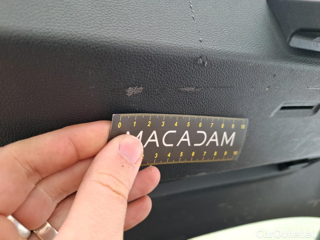  Volkswagen  Golf  VOLKSWAGEN / 2020 / 5P / Berline 2.0 TDI SCR 115 DSG7 Life Busi #42