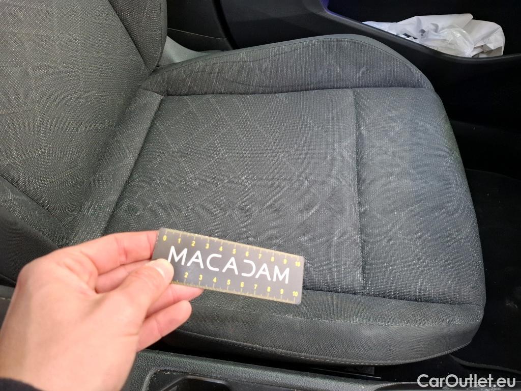  Volkswagen  Golf  VOLKSWAGEN / 2020 / 5P / Berline 1.0 eTSI OPF 110 DSG7 Life Business #23