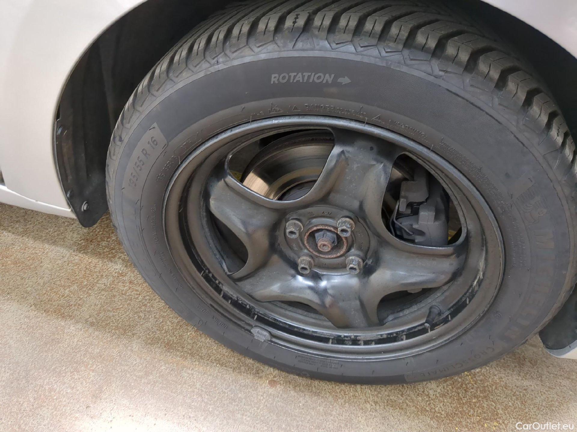  Renault  Clio  V Business 1.5 dCi 85CV BVM6 E6dT #4