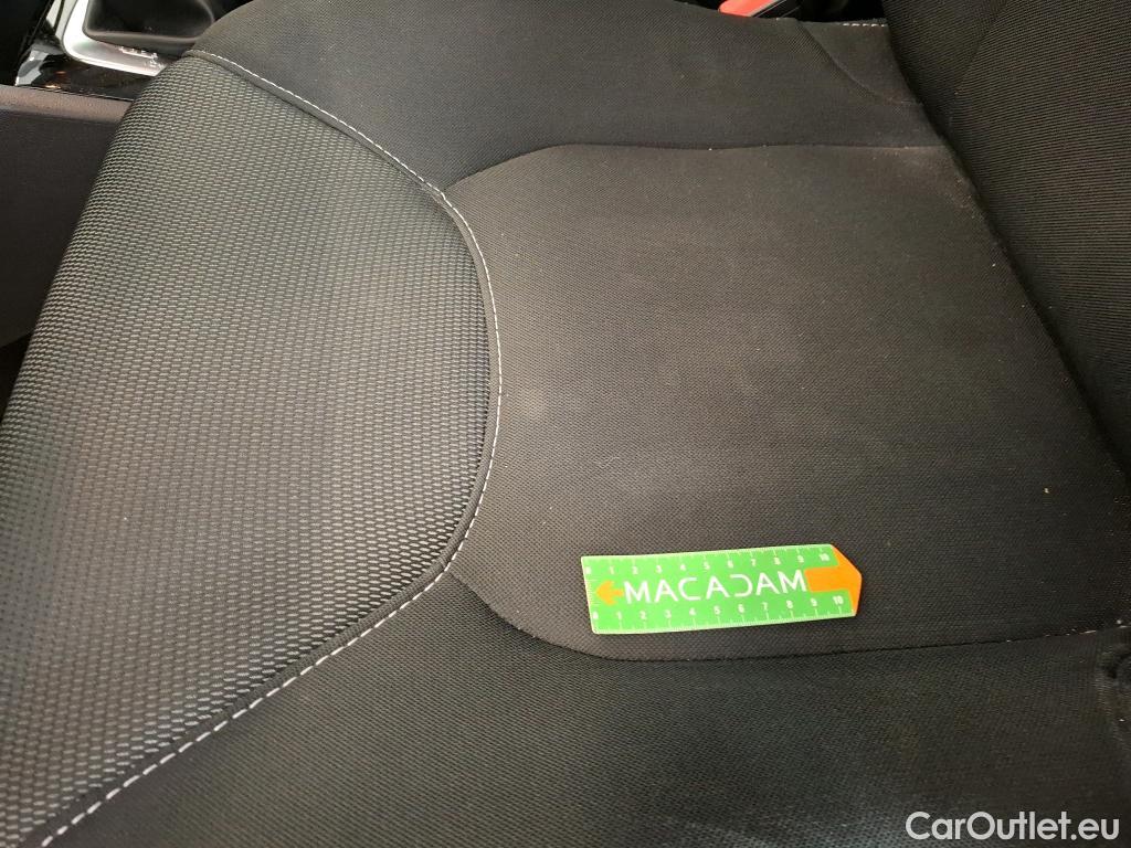  Renault  Clio  IV Business 1.5 dCi 90CV BVA6 E6 #18