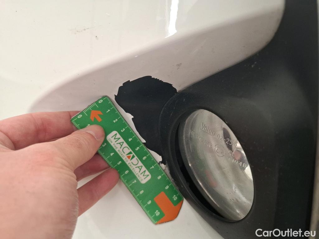  Toyota  Yaris TOYOTA  5p Berline 110 VVT-i France Business #13