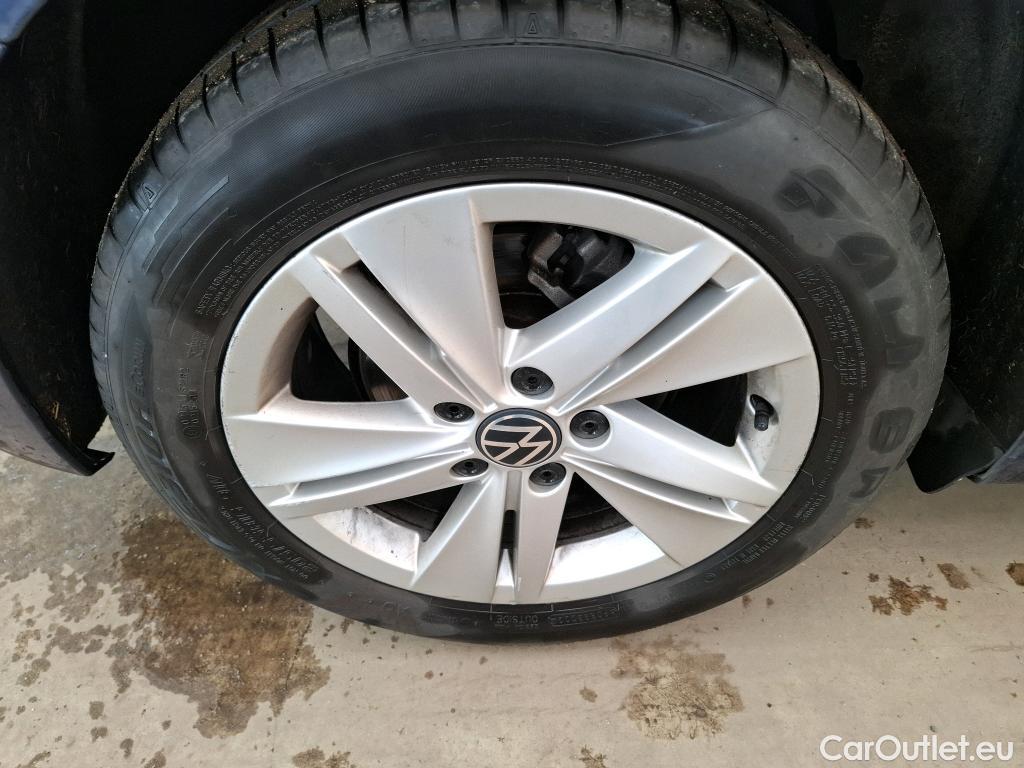  Volkswagen  Golf  VOLKSWAGEN / 2020 / 5P / Berline 2.0 TDI SCR 115 DSG7 Life Busi #28