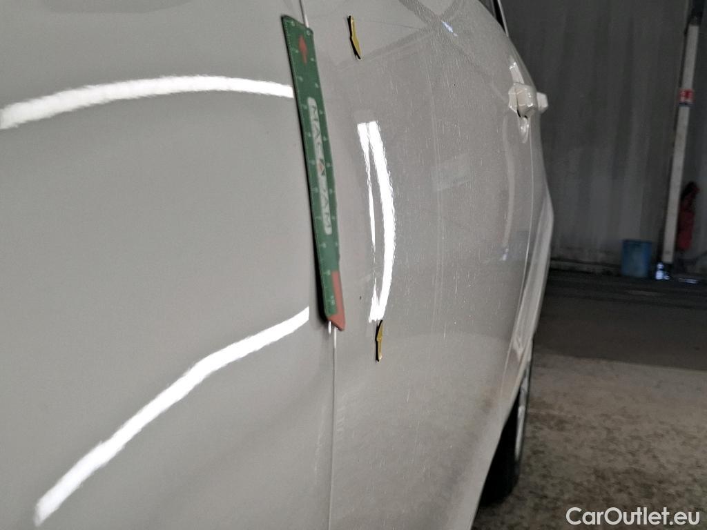  Toyota  Yaris TOYOTA  5p Berline 110 VVT-i France Business #3