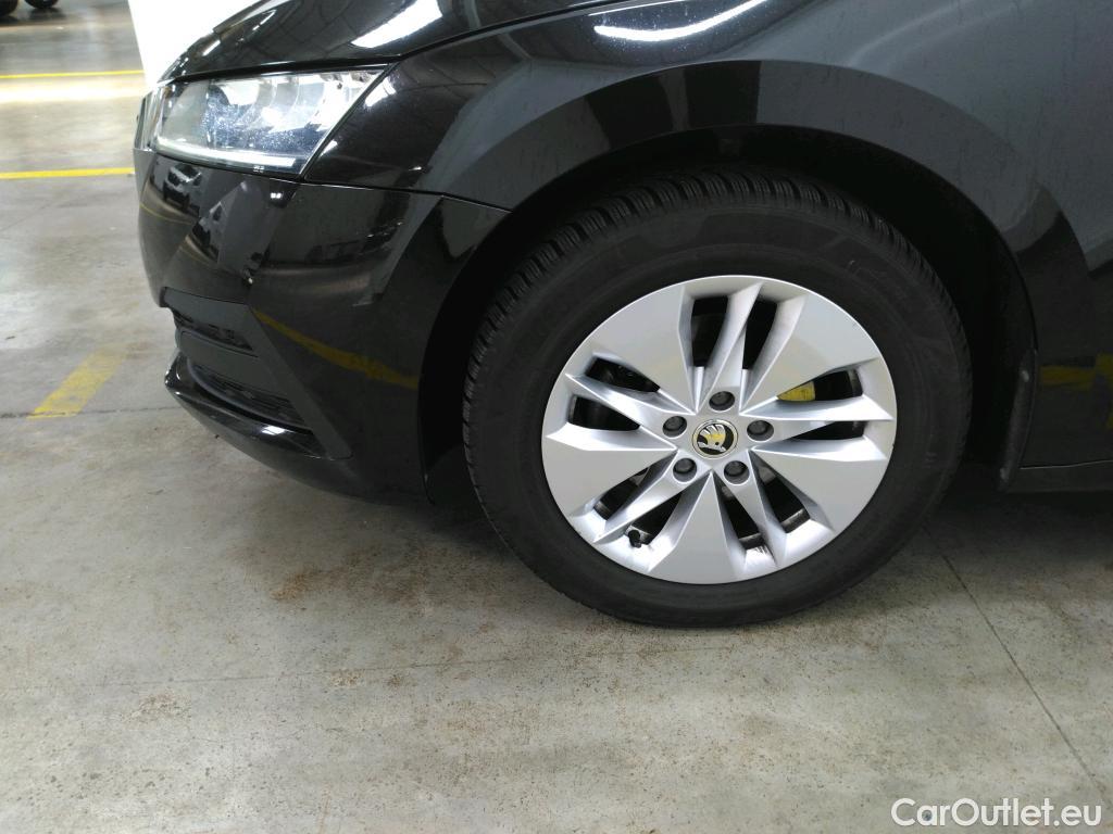  Skoda  Octavia  Break Business 2.0 TDI 150CV BVA7 E6d #35