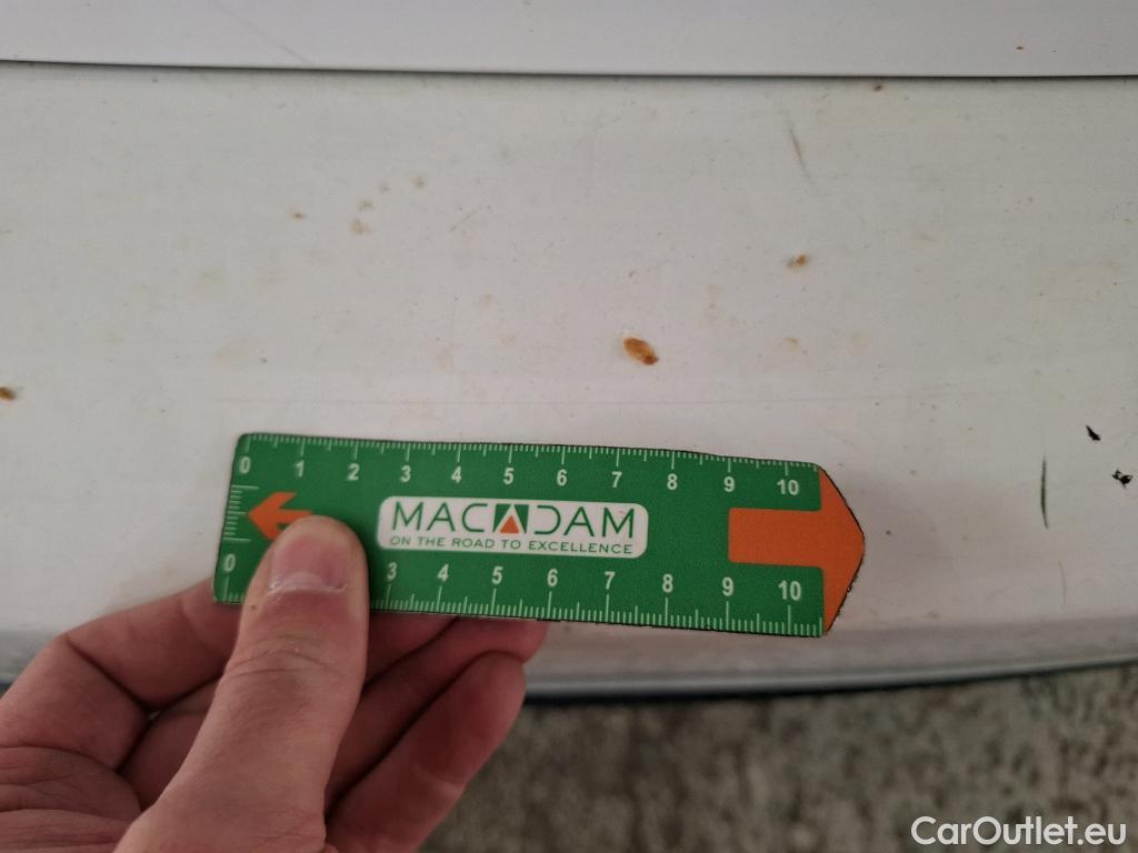  Toyota  Yaris TOYOTA  5p Berline 110 VVT-i France Business #9