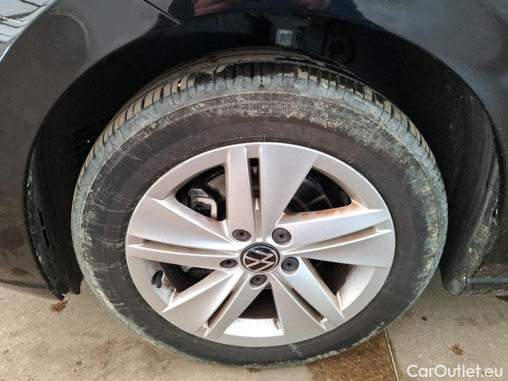  Volkswagen  Golf  VOLKSWAGEN / 2020 / 5P / Berline 1.0 eTSI OPF 110 DSG7 Life Business #5