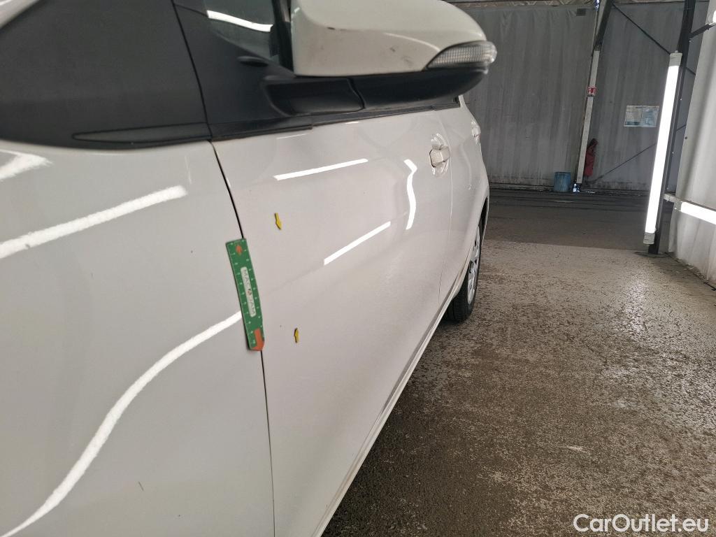  Toyota  Yaris TOYOTA  5p Berline 110 VVT-i France Business #1