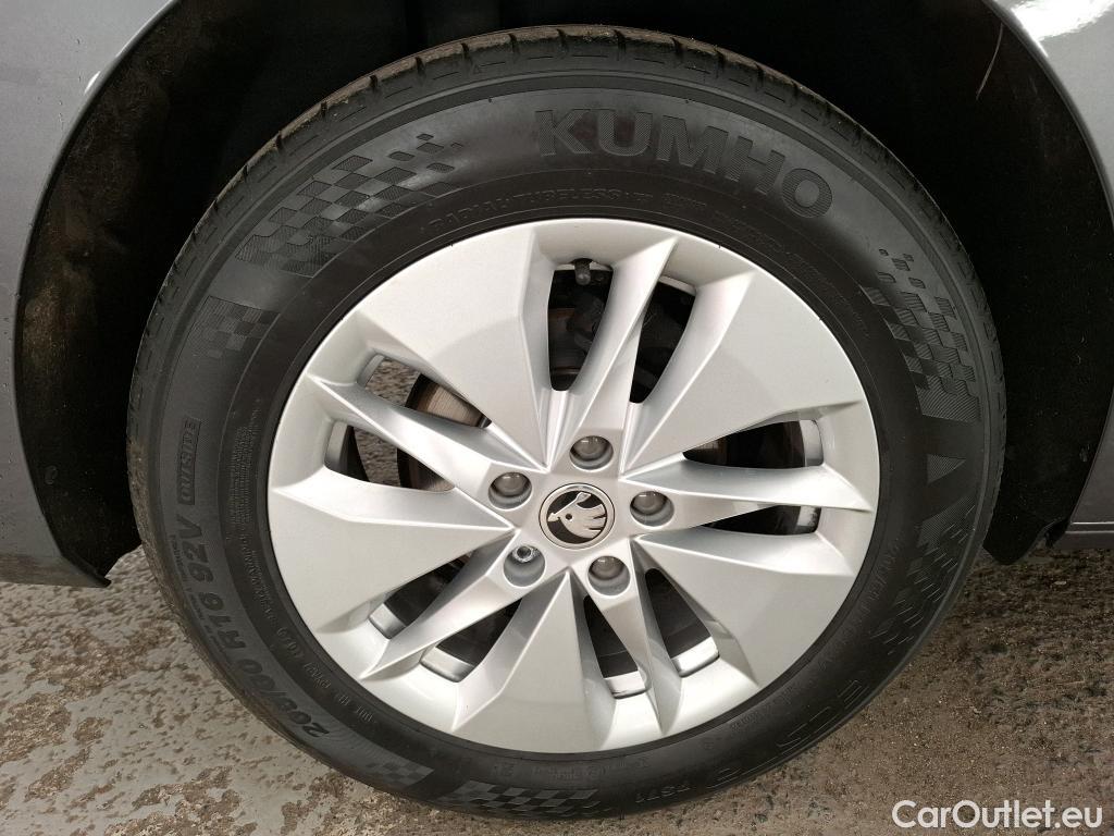  Skoda  Octavia  Break Business 2.0 TDI 115CV BVA7 E6d #9