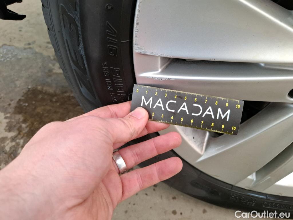  Volkswagen  Golf  VOLKSWAGEN / 2020 / 5P / Berline 2.0 TDI SCR 115 DSG7 Life Busi #31