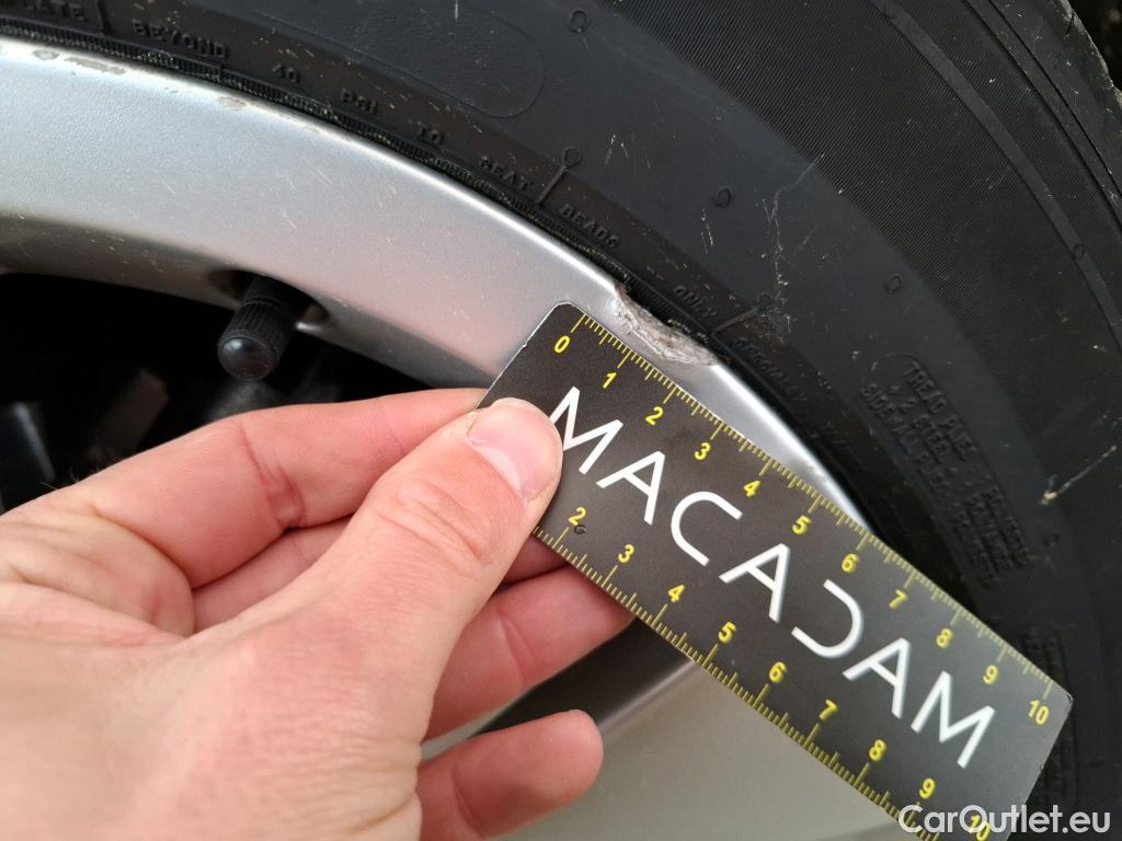  Volkswagen  Golf  VOLKSWAGEN / 2020 / 5P / Berline 1.0 eTSI OPF 110 DSG7 Life Business #3