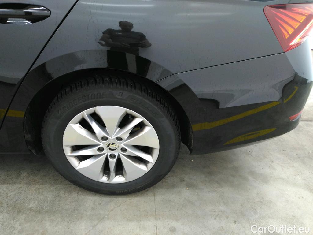  Skoda  Octavia  Break Business 2.0 TDI 150CV BVA7 E6d #32