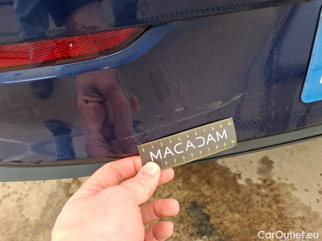  Volkswagen  Golf  VOLKSWAGEN / 2020 / 5P / Berline 2.0 TDI SCR 115 DSG7 Life Busi #16