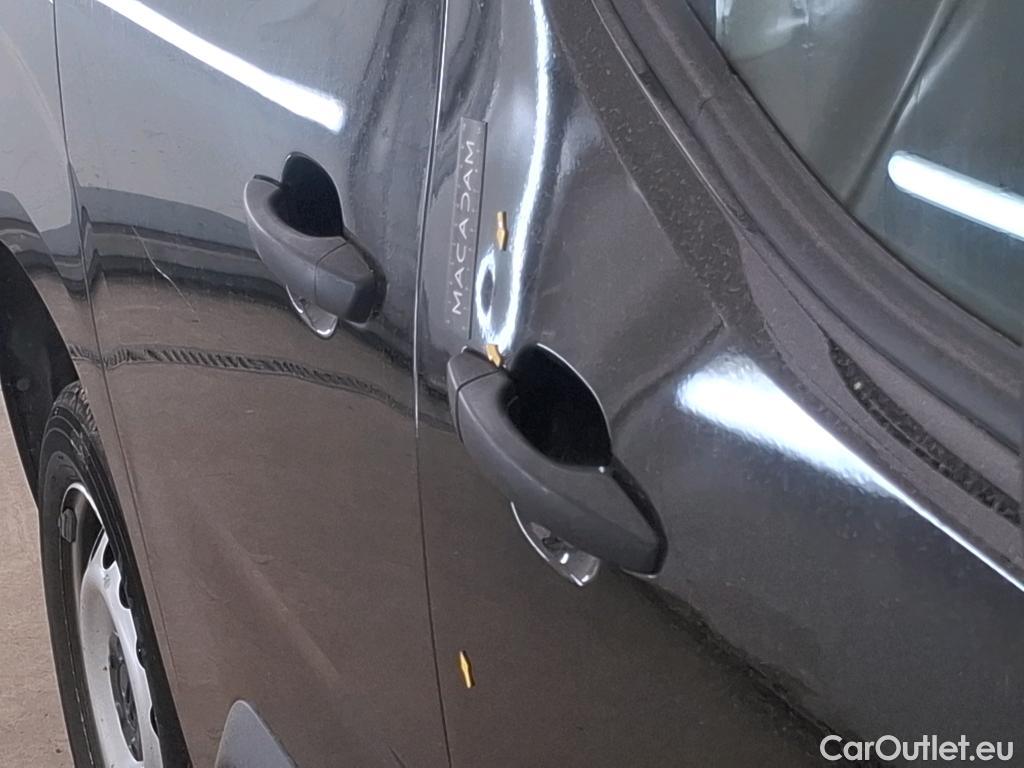  Citroen  Berlingo  Fourgon Club M 1000 1.5 BlueHDi 130CV BVA8 E6dT #18