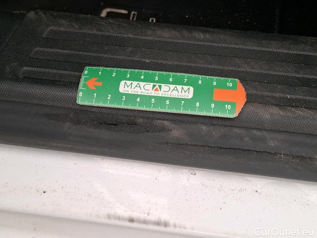  Citroen  C4  Berline Feel Nav Business R 1.5 BlueHDI 130CV BVA8 E6d #2