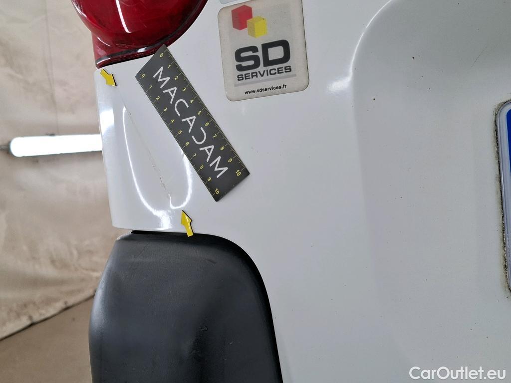  Citroen  Berlingo  Fourgon Club L1 (Court) 1.6 BlueHDi 100CV BVM5 E6 #15