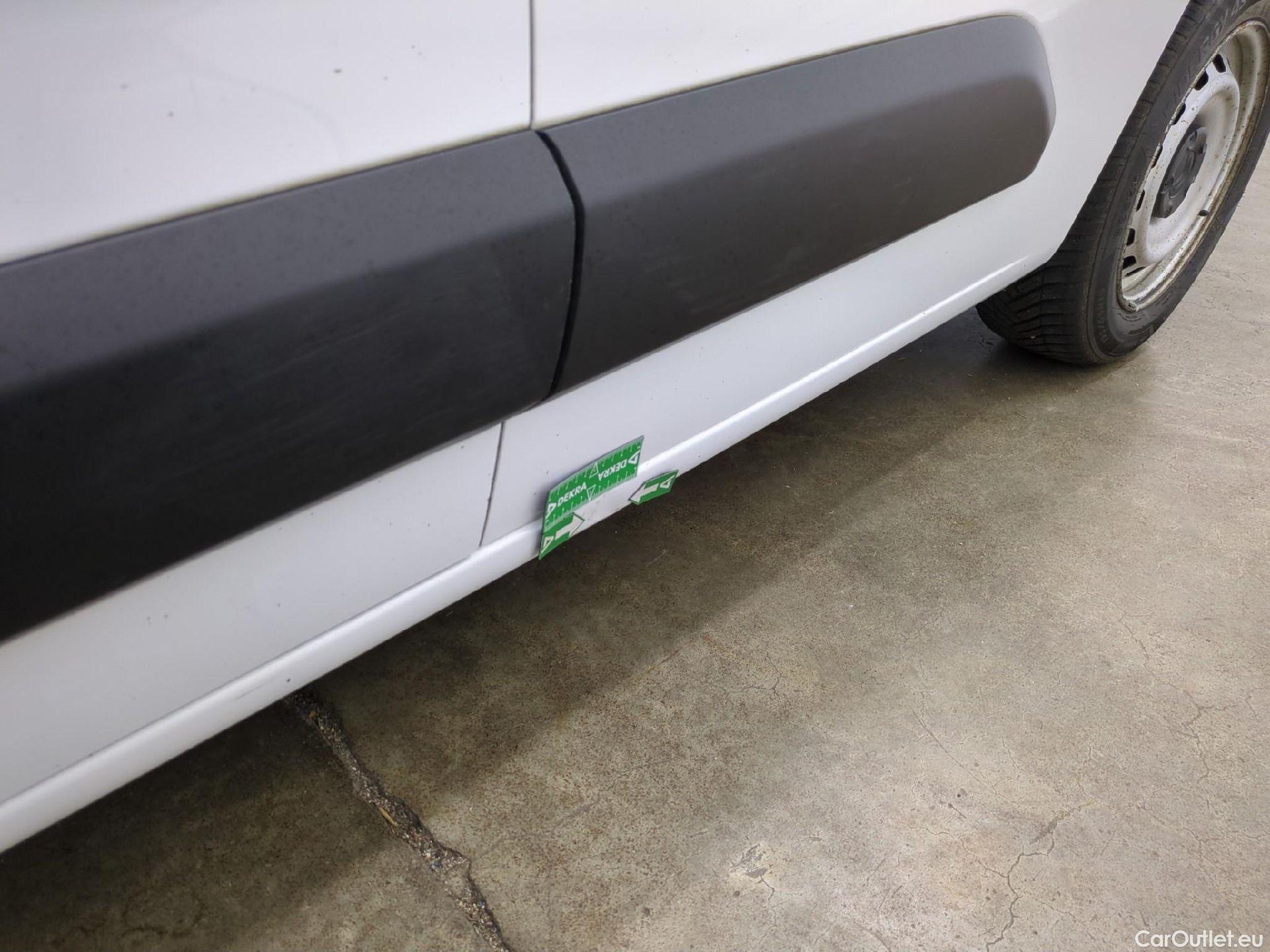  Citroen  Berlingo  Fourgon Club M 650 1.5 BlueHDi 100CV BVM6 E6d #50